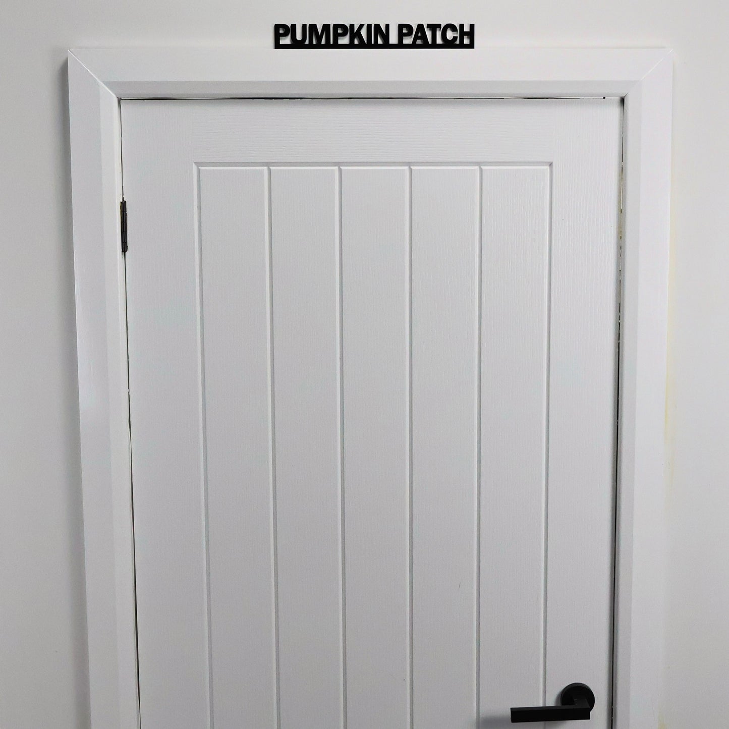 halloween wall decoration with pumpkin patch quote