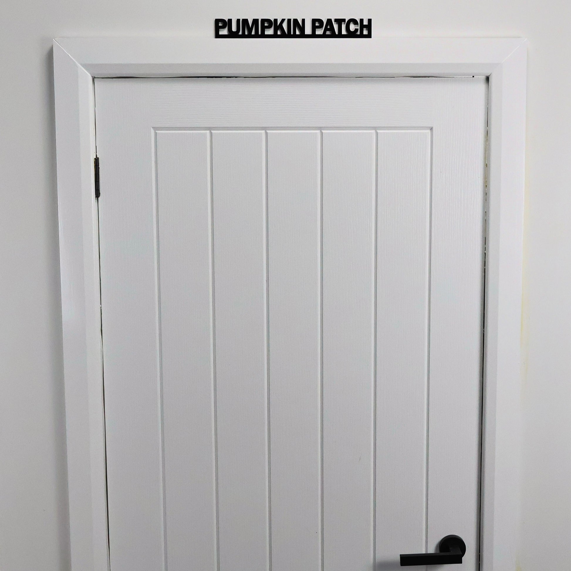 halloween wall decoration with pumpkin patch quote