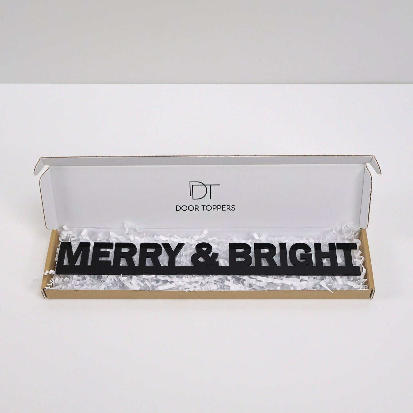 Eco-friendly packaging for MERRY & BRIGHT festive sign