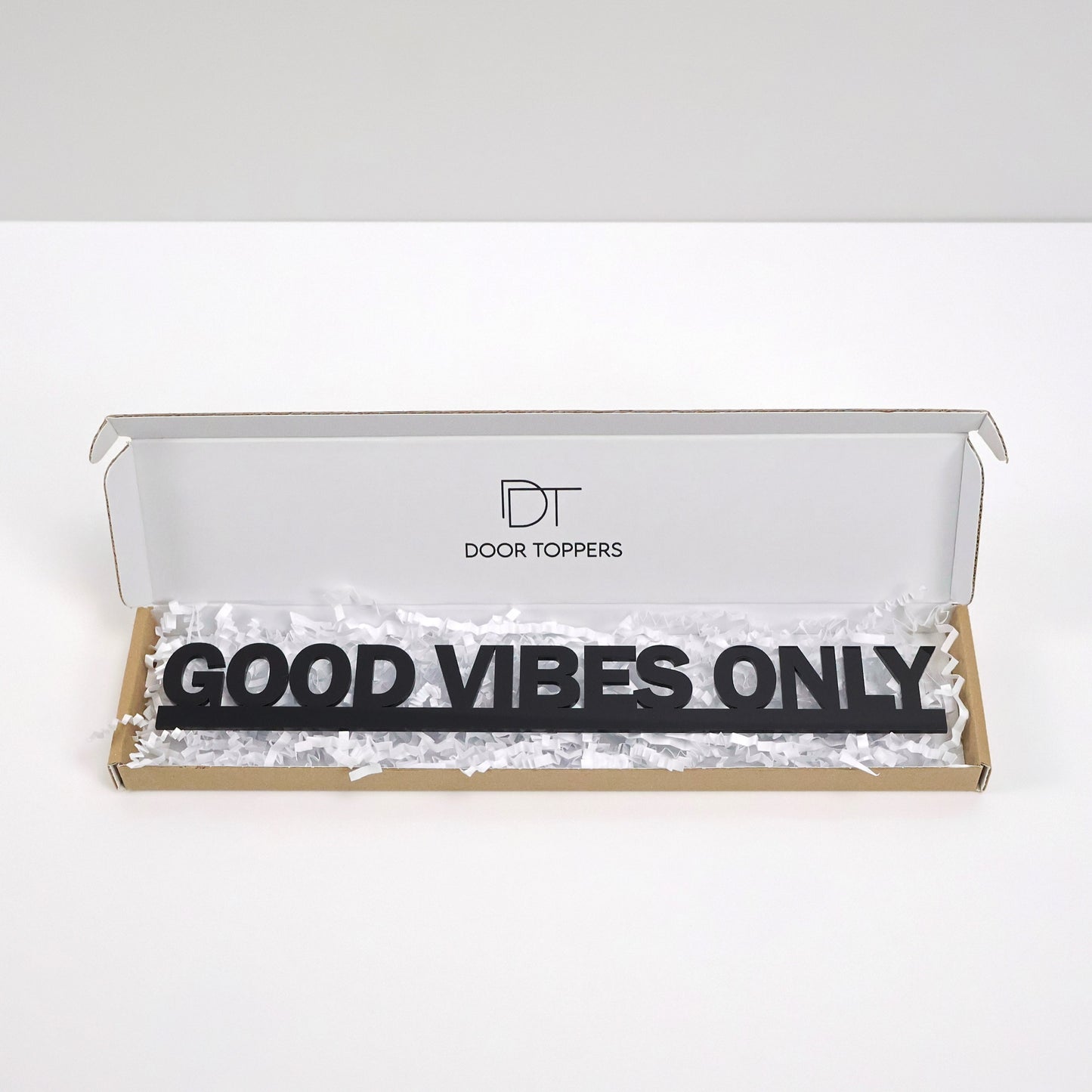 GOOD VIBES ONLY Door Topper