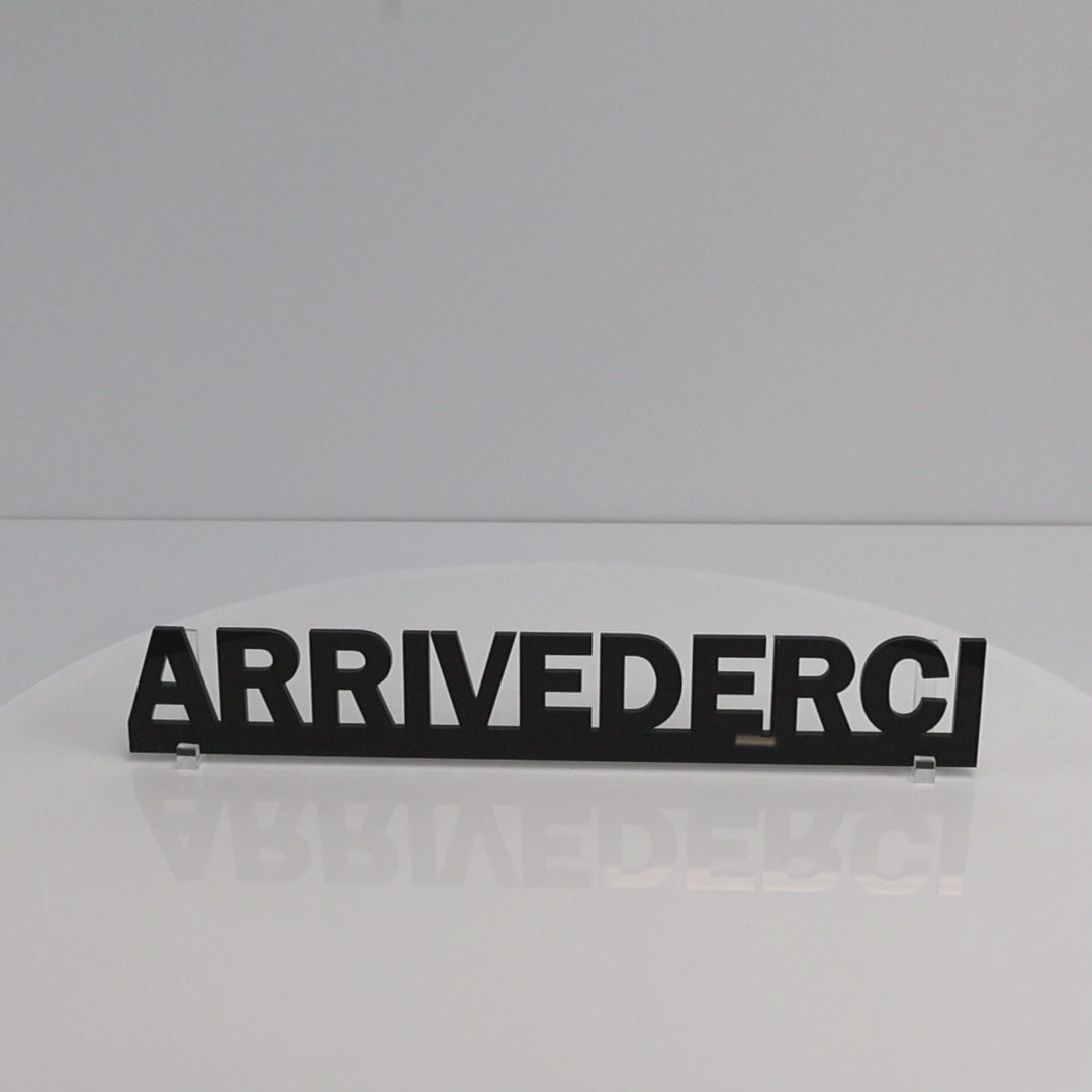 Gloss black finish close-up – Italian quote decor handmade in UK