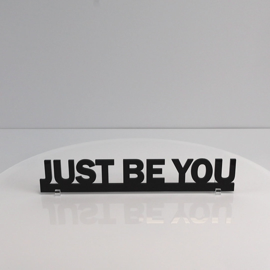 Gloss-black finish close-up – recycled acrylic plaque